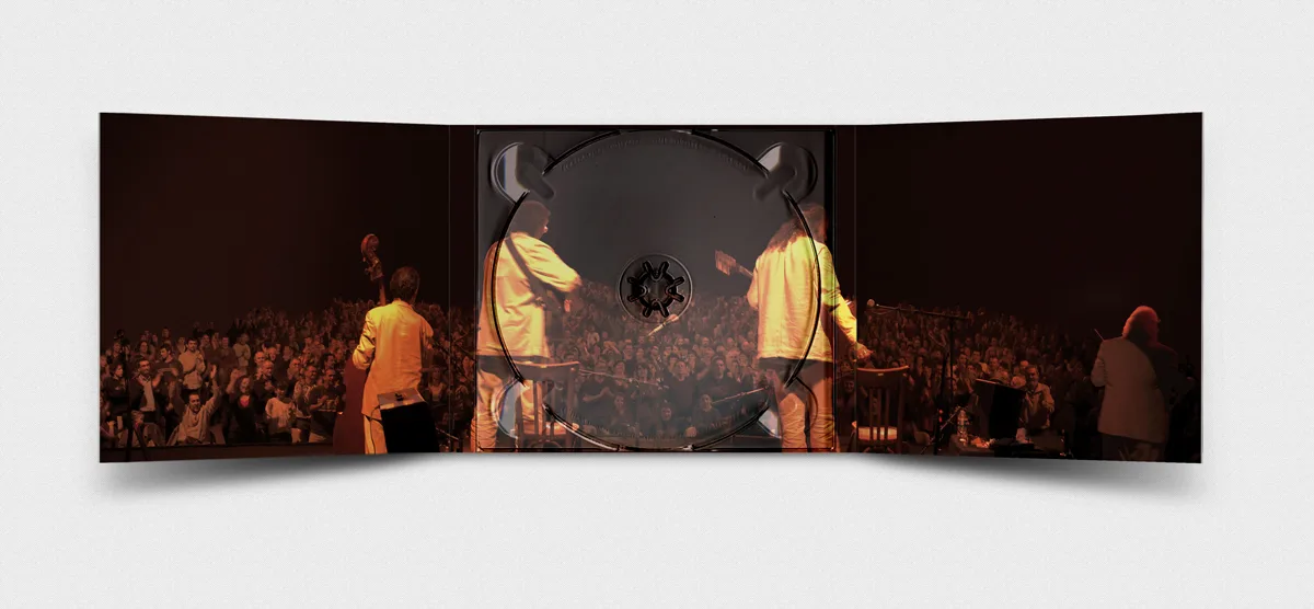 Pochette de l’album live 'Chorda' – Design graphique et dessins à la main pour le groupe de Swing Manouche, enregistré aux Ondines à Changé, photo Ludovic Rousset Penglaou.